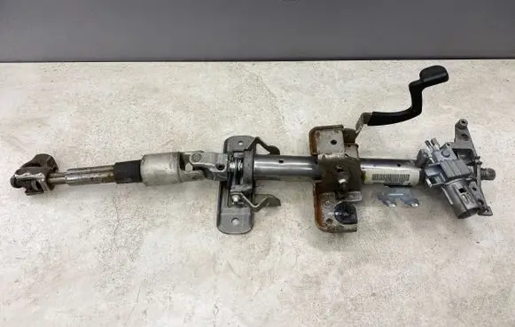 Chrysler Sebring (ST-22 - JR) Steering wheel axle P05057706AA PJNC2431F3561