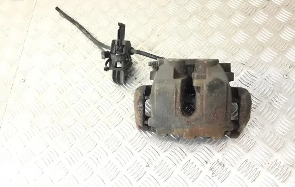 Mercedes-Benz ML W164 Front brake caliper 68252401