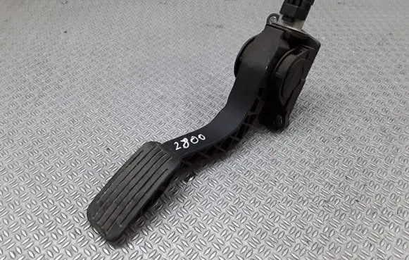 Toyota Aygo AB10 Accelerator throttle pedal