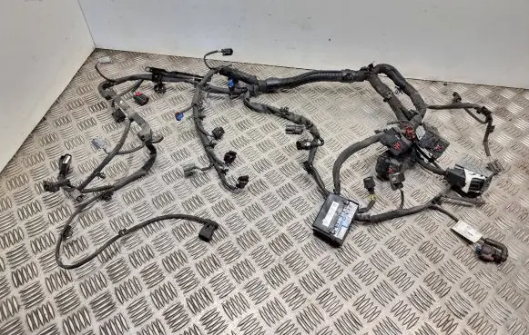 Opel Corsa E Engine installation wiring loom