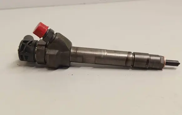 BMW 3 E90 E91 Fuel injector 781070202 0445110478