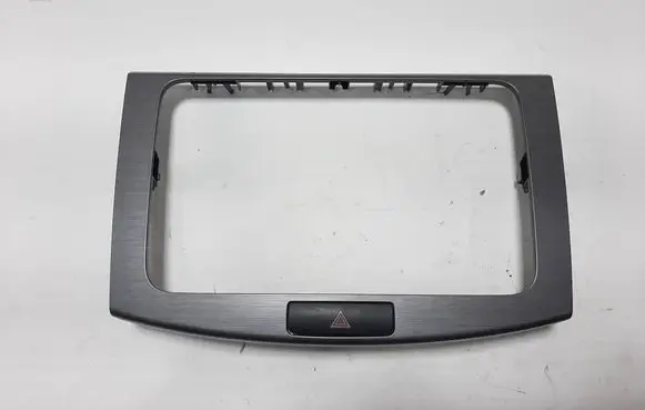 Volkswagen PASSAT B7 Radio/GPS head unit trim 3AA858069H