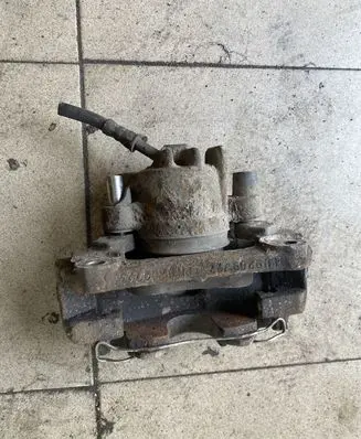 Volvo V70 Front brake caliper