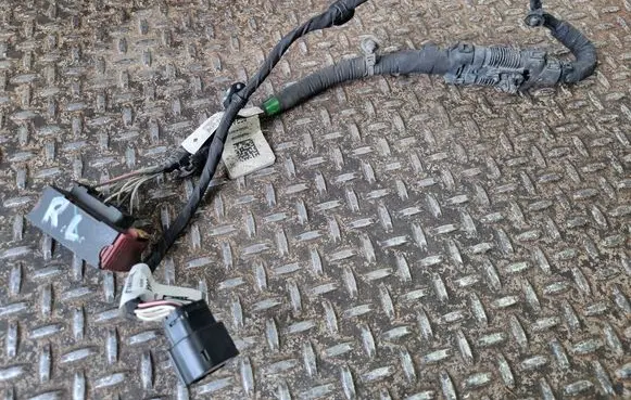 Ram 1500 Parking sensor (PDC) wiring loom P68489300AA 68489300AA
