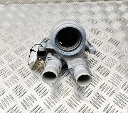 Porsche Macan (95B) Thermostat housing 94610618031