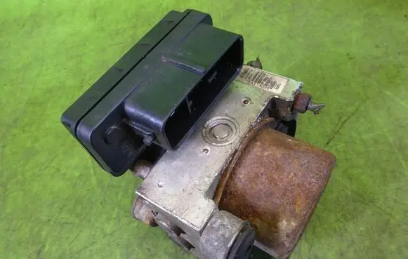 Mitsubishi Lancer ABS Pump B38W
