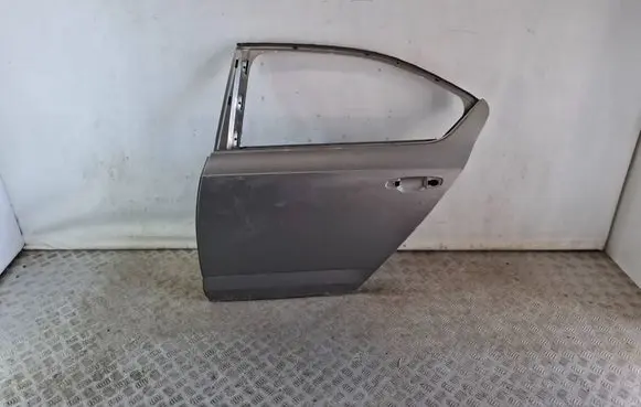 Skoda Octavia Mk3 (5E) Rear door 5E5833601