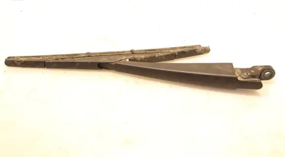 Peugeot 3008 II Rear wiper blade arm 