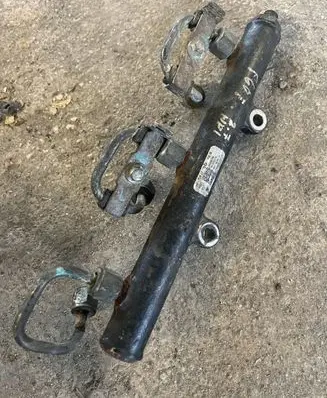 Peugeot 607 Fuel main line pipe 4R8Q9D280AB A2C20001330