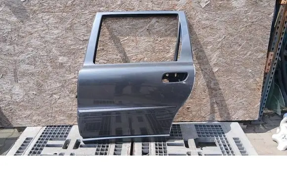 Volvo V70 Rear door 