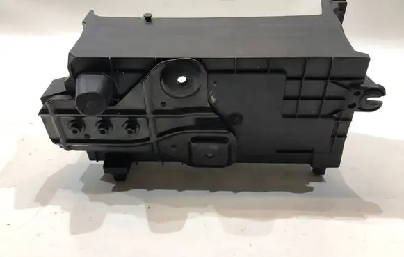 Opel Insignia A Battery tray 13330951