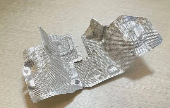 Exhaust heat shield
