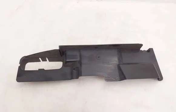 Peugeot 3008 II Intercooler air guide/duct channel 9821950080