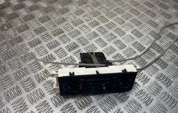Subaru Forester SF Climate control unit