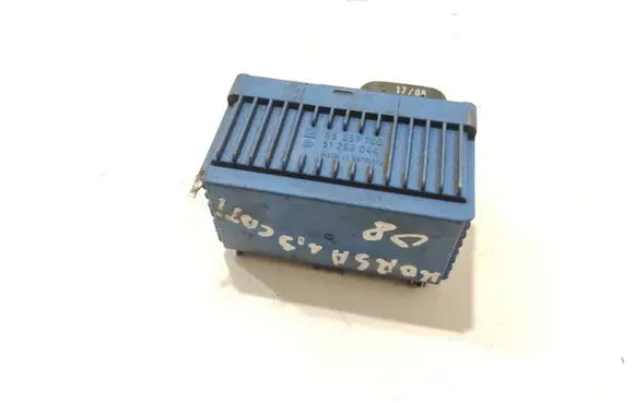 Opel Corsa D Glow plug pre-heat relay 55557760 51299044
