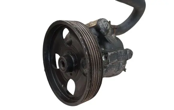 Renault Megane II Power steering pump 8200096704