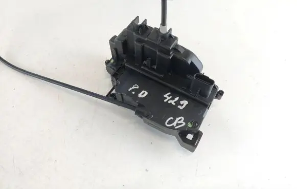 Renault Modus Front door lock