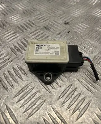 Subaru Impreza III ESP acceleration yaw rate sensor 27542FG000 7012223 0265005706