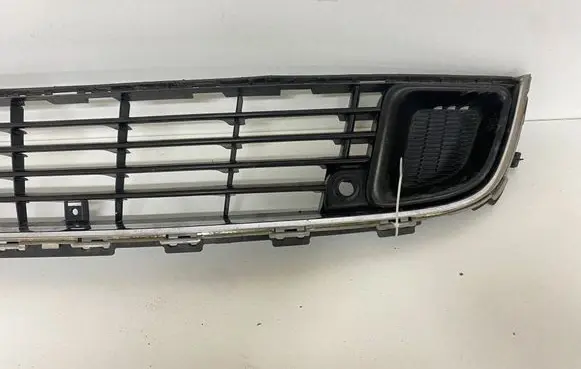 Citroen C5 Front bumper lower grill 9681052677 2001586G00