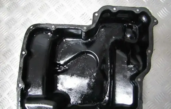 Ford Mondeo Mk III Oil sump 1c1q6675bb 1c1q-6675-bb