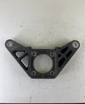 Jeep Cherokee Rear differential/diff mount bracket 68155099AD 68155099A