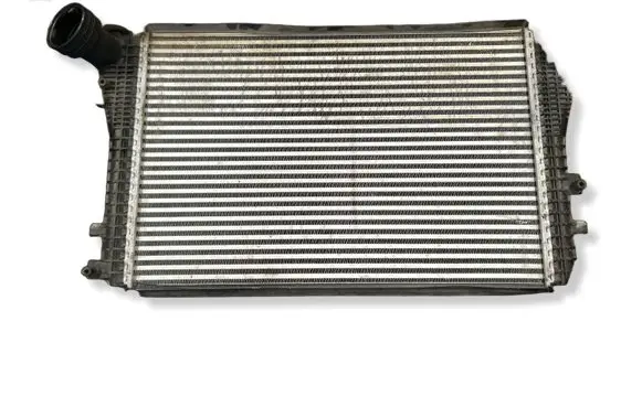 Volkswagen Touran I Intercooler radiator 1K0145803CD