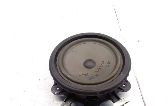 Audi A3 S3 8P Front door speaker 8P0035411