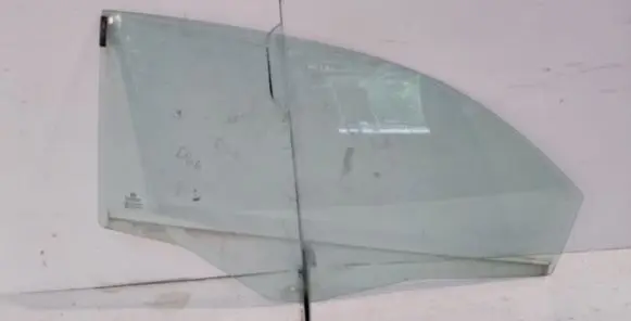 Fiat 500 Front door window/glass (coupe) 