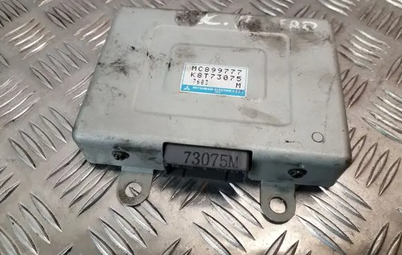 Mitsubishi Pajero Engine control unit/module MC899777 K8T73075