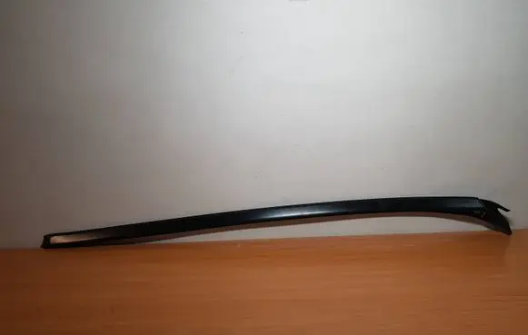 Mercedes-Benz GL X166 Windshield trim A1666901180