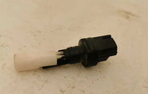Volvo S40 Windshield washer fluid level sensor 0023985