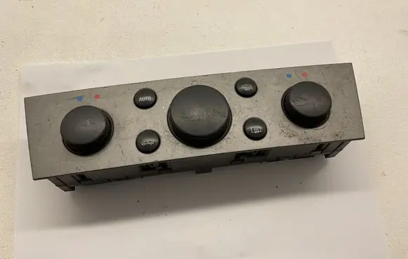 Opel Vectra C Climate control unit 13138196