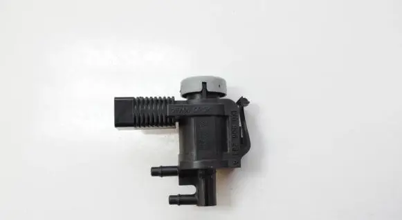 Volkswagen Touareg II Turbo solenoid valve 1K0906283