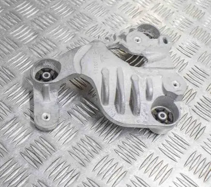 Tesla Model 3 A/C compressor mount bracket 111071100A