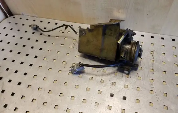 Mazda Premacy Mechanical fuel pump 