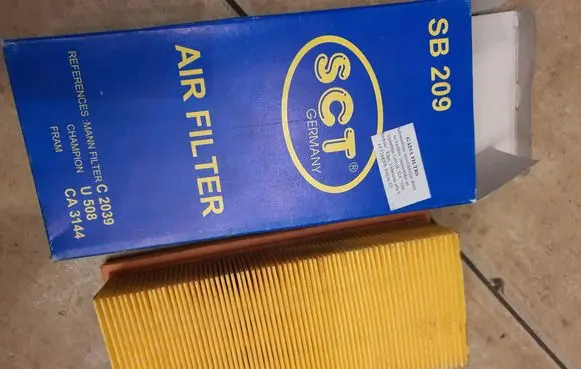 Volkswagen Scirocco Air filter C2039 U508 CA3144