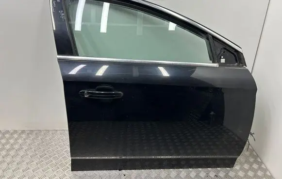 Ford Mondeo MK IV Front door