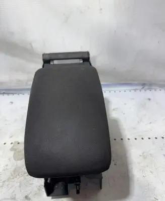 Volkswagen Golf V Armrest 1K5864251B