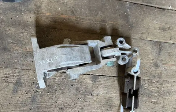 Nissan X-Trail T33 Engine mount bracket 113606RC5B EK0211300