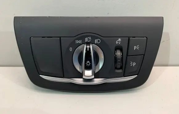 BMW X3 G01 Light switch 9472963