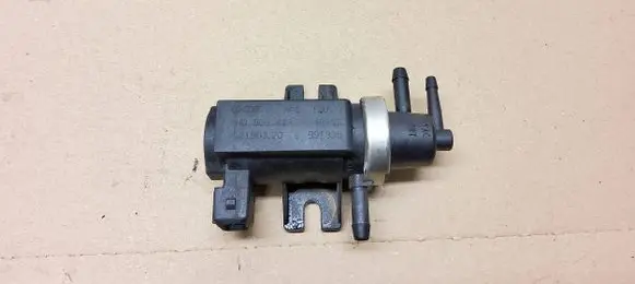 Audi A4 S4 B5 8D Turbo solenoid valve 1H0906627 72190320