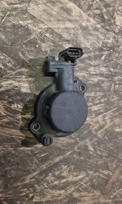 Volvo S60 Camshaft position sensor 8627354