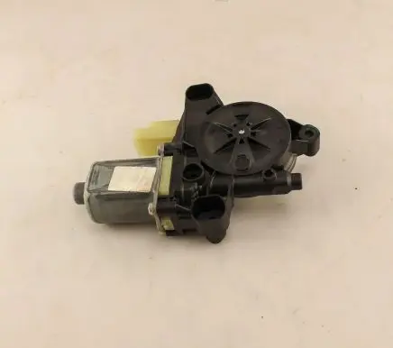 Ford Kuga III Front door window regulator motor CM0940700