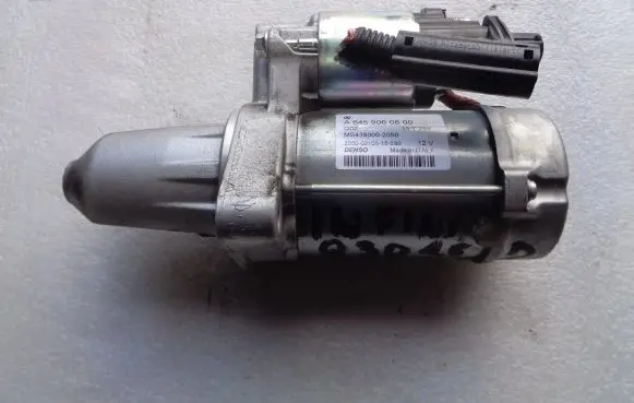 Infiniti Q30 Starter motor A6459060800