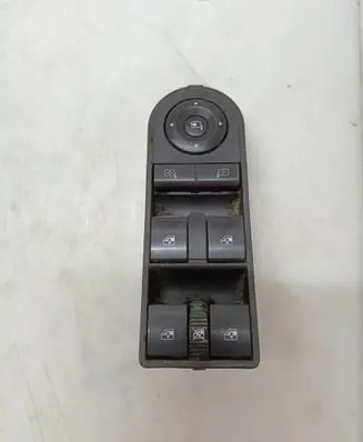 Opel Zafira B Electric window control switch 13228698