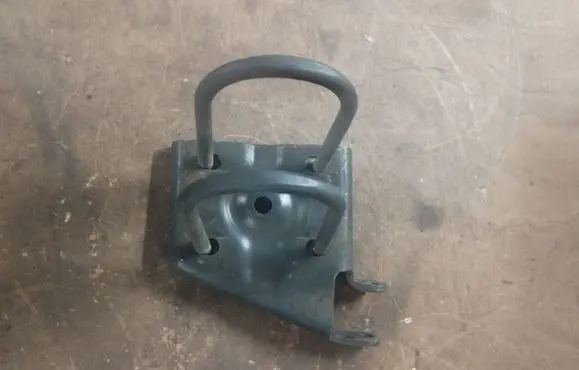 Dodge Durango I Front shock absorber mounting bracket 