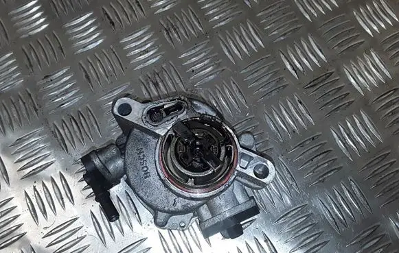 Volvo S60 Vacuum pump 9684786780