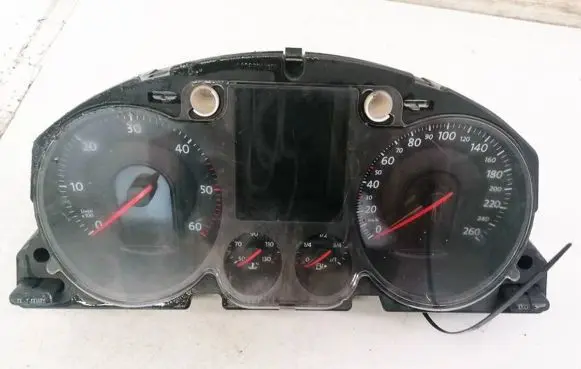 Volkswagen PASSAT B6 Speedometer (instrument cluster) A2C53106067 BPA2C53106067
