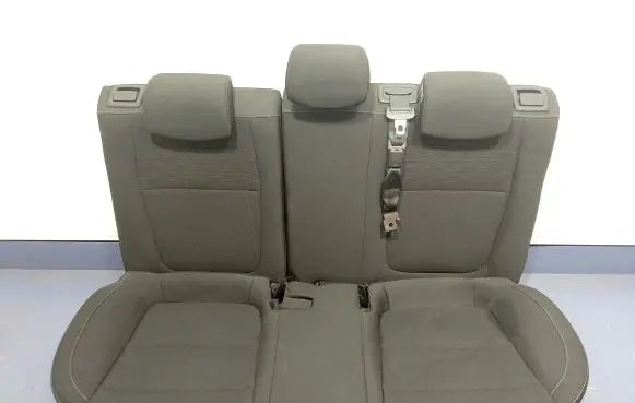 KIA Rio Second row seats 