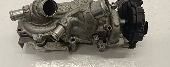 Volkswagen PASSAT B8 Water pump